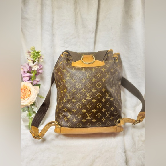 Auth Louis Vuitton Montsouris GM backpack - Picture 2 of 16